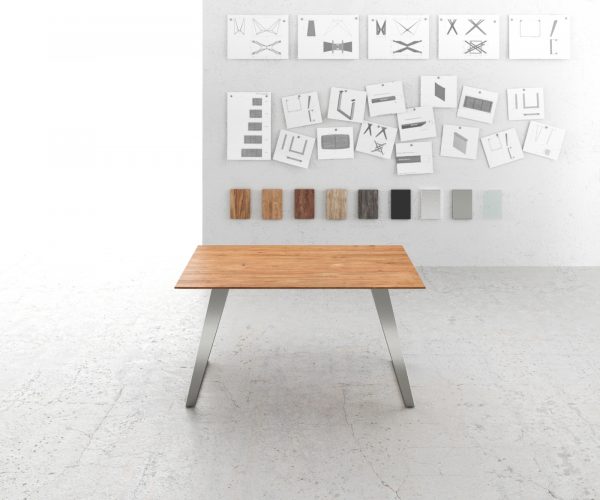 Jídelní stůl Edge 140x90 akácie přírodní nerezová ocel šikmá podnož švýcarská hrana - Image 2