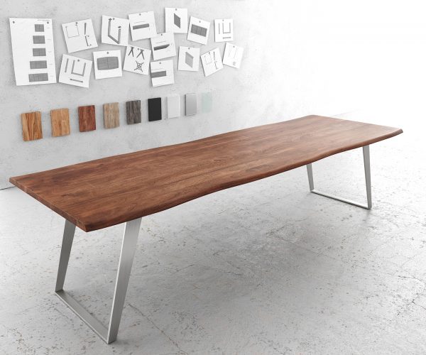 Jídelní stůl Edge 300x100cm akácie hnědá nerezová ocel stříbrná šikmá