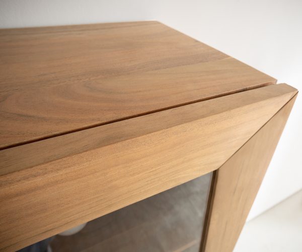 Skříň Kayu 55x180 cm přírodní akácie vitrína 1 dvířka podnož ve tvaru "V" - Image 6