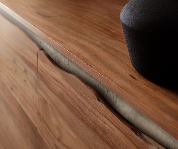 TV stolek Stonegrace 220 cm akácie hnědá nepravidelná hrana 4 dvířka podnož ve tvaru "V" černá - Image 4