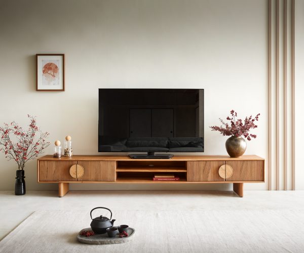 TV stolek Surimu 240 cm akácie světle hnědá 4 dvířka 2 přihrádky korkové madlo dřevěná podnož - Image 2