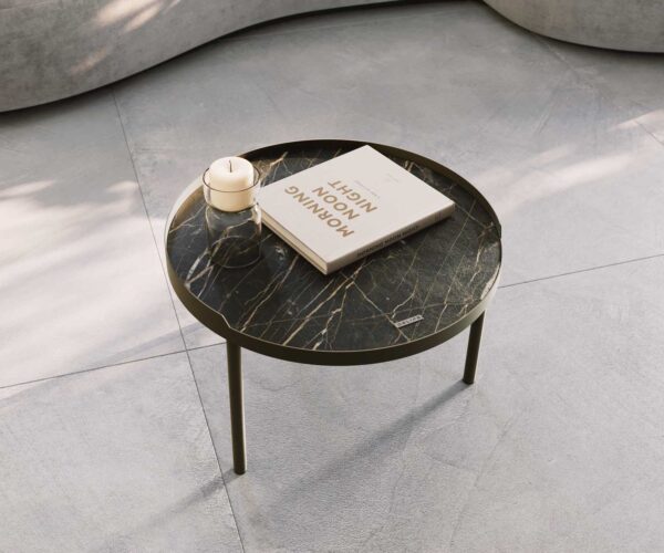 Konferenční stolek Torell 50x50 cm keramika kov podnož Laminam®Noir Desir s titanovým efektem - Image 5