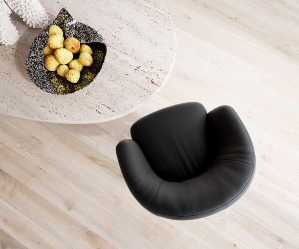 Otočná židle Caja-Flex s područkami dřevěná podnož hranatá pravá kůže černá 180° taštičkové pružiny - Image 4