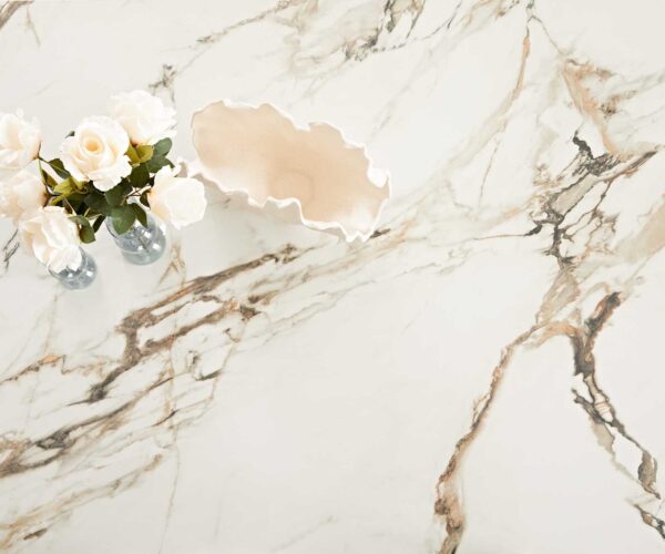 Jídelní stůl Edge 200x100 keramika Calacatta Luxe bílo-zlato-šedá nerezová ocel zkosená - Image 3