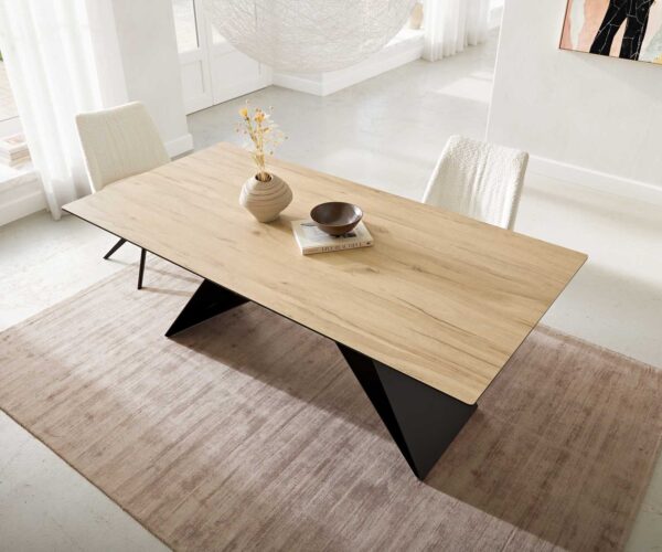 Jídelní stůl Edge 200x100 keramika stůl Laminam® Sabbia podnož ve tvaru "V" plochá ocel černá - Image 6