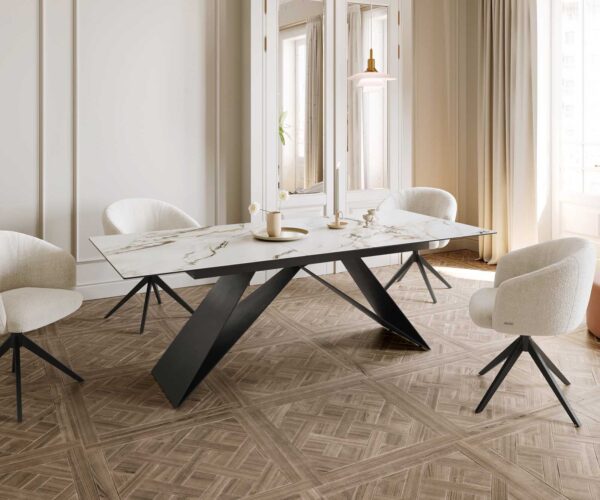 Jídelní stůl Edge 180-220x100 keramika Calacatta Luxe bílo-zlatošedá podnož ve tvaru "V" plochá ocel černá rozkládací - Image 8