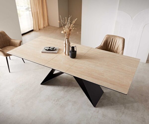 Jídelní stůl Edge 180-220x100 keramika travertin přírodní podnož ve tvaru "V" plochá ocel černá rozkládací - Image 5