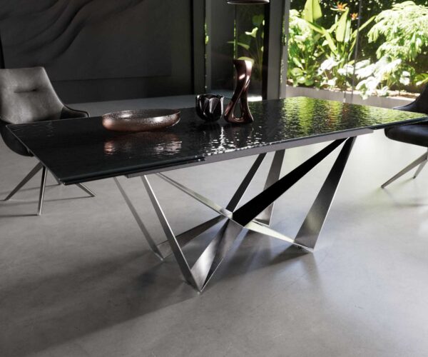 Jídelní stůl Edge 200-300x100 reliéfní sklo kouřové černá 3D design podnož plochá ocel nerezová ocel rozkládací - Image 5